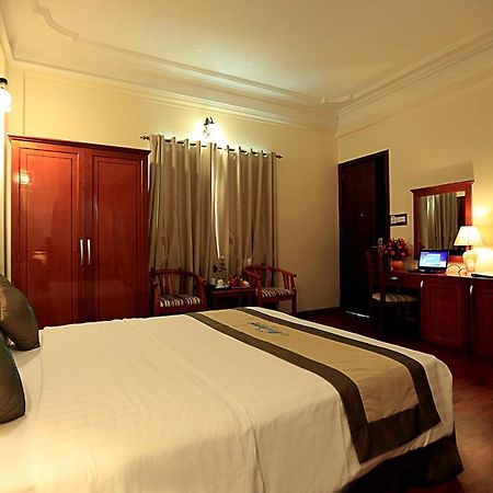 Moon View Hotel - 65 Cua Bac - By Bay Luxury Ανόι Εξωτερικό φωτογραφία