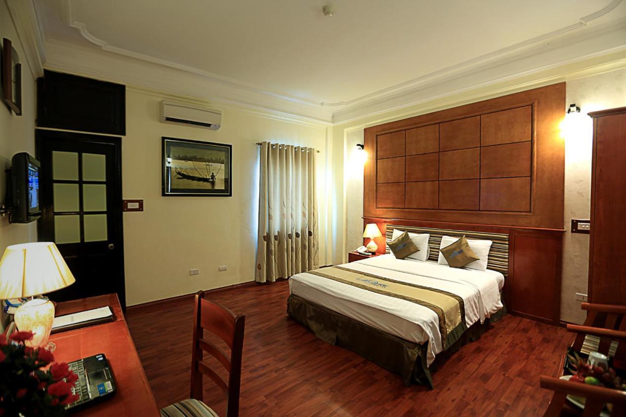 Moon View Hotel - 65 Cua Bac - By Bay Luxury Ανόι Εξωτερικό φωτογραφία